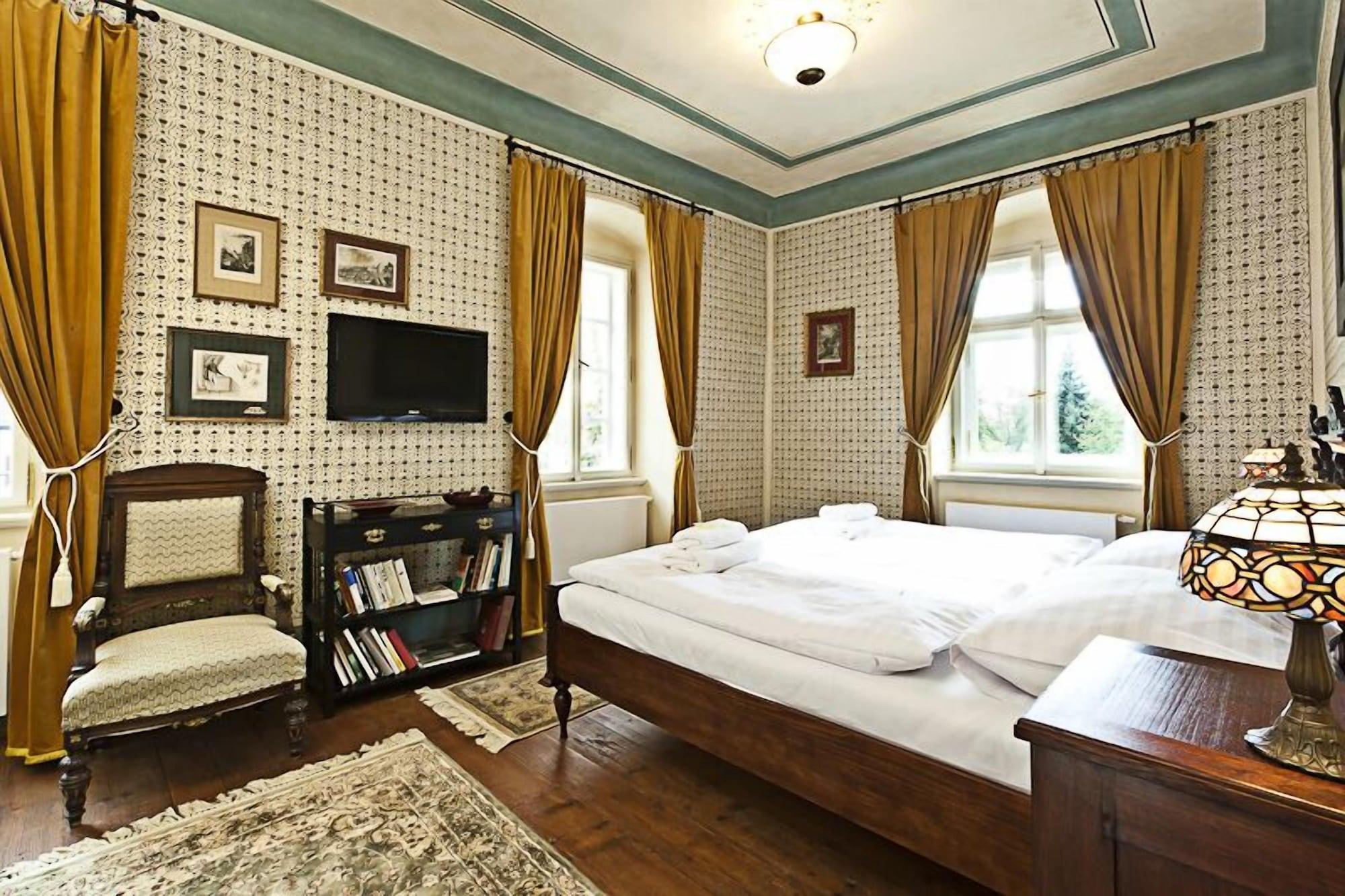 Hotel Latran Cesky Krumlov Luaran gambar
