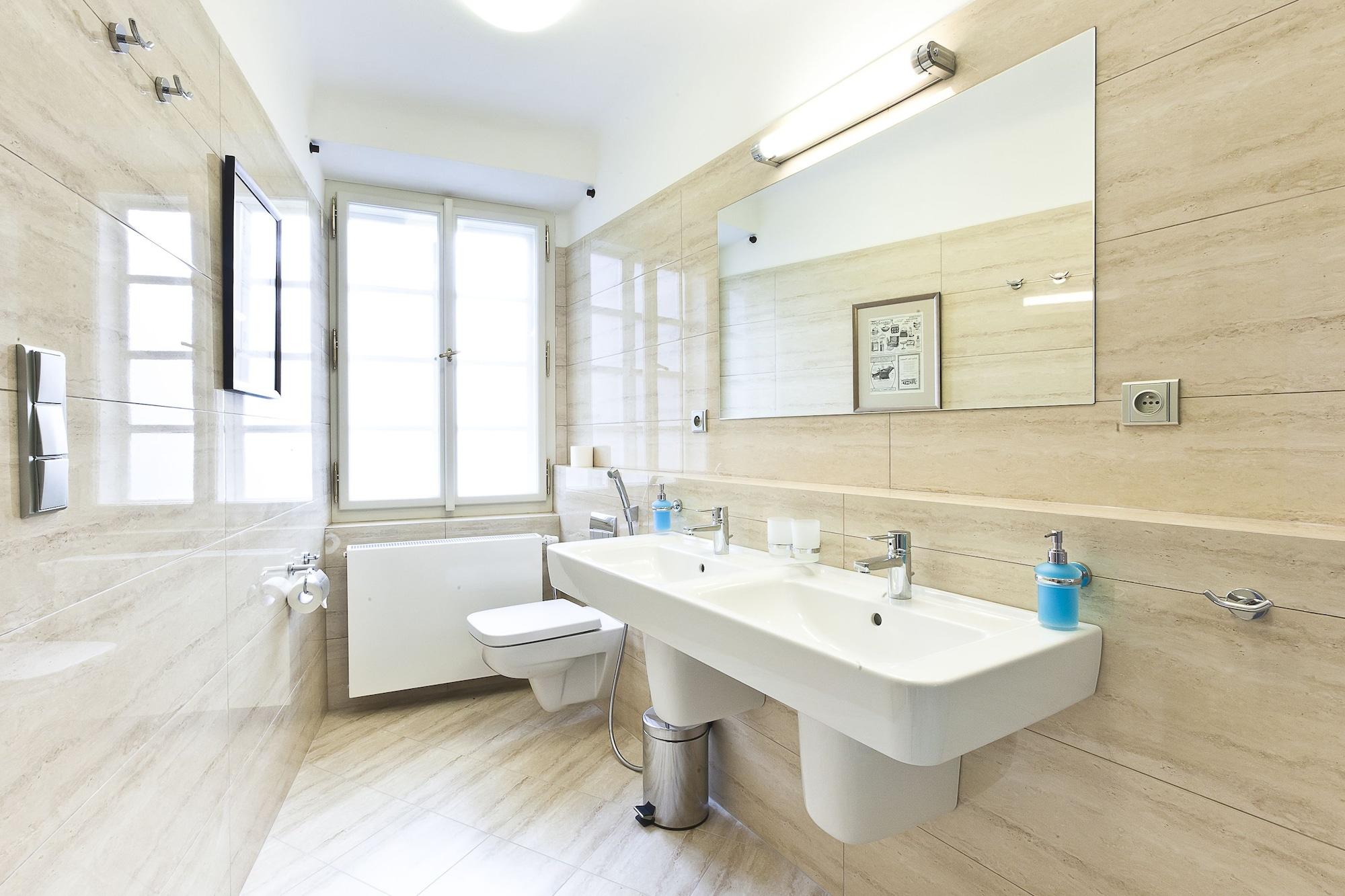 Hotel Latran Cesky Krumlov Luaran gambar