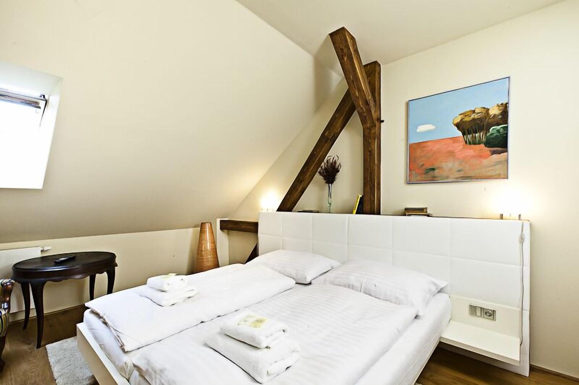Hotel Latran Cesky Krumlov Luaran gambar