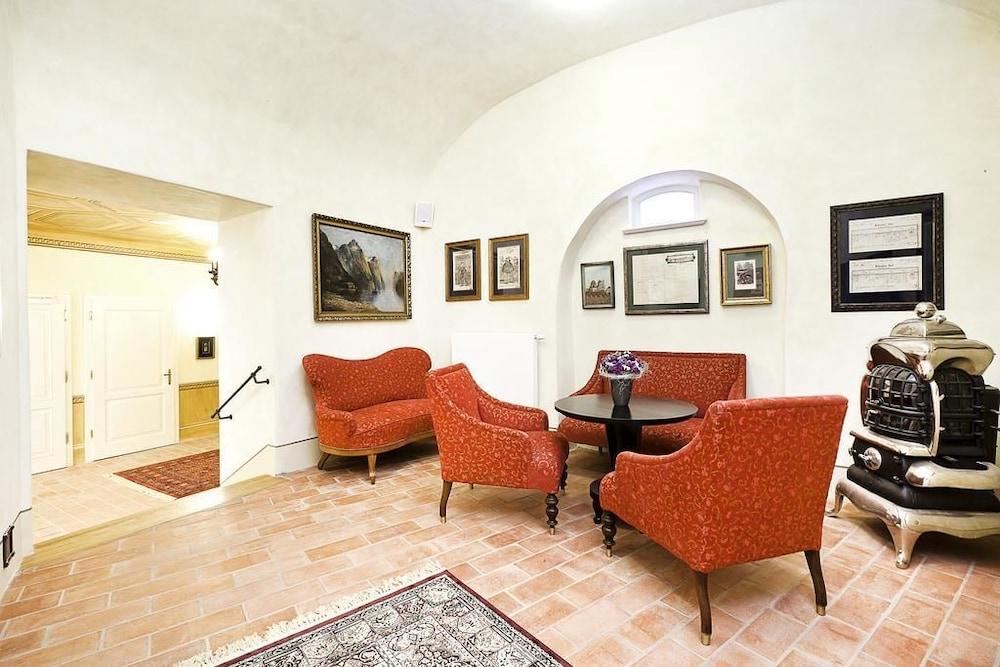 Hotel Latran Cesky Krumlov Luaran gambar