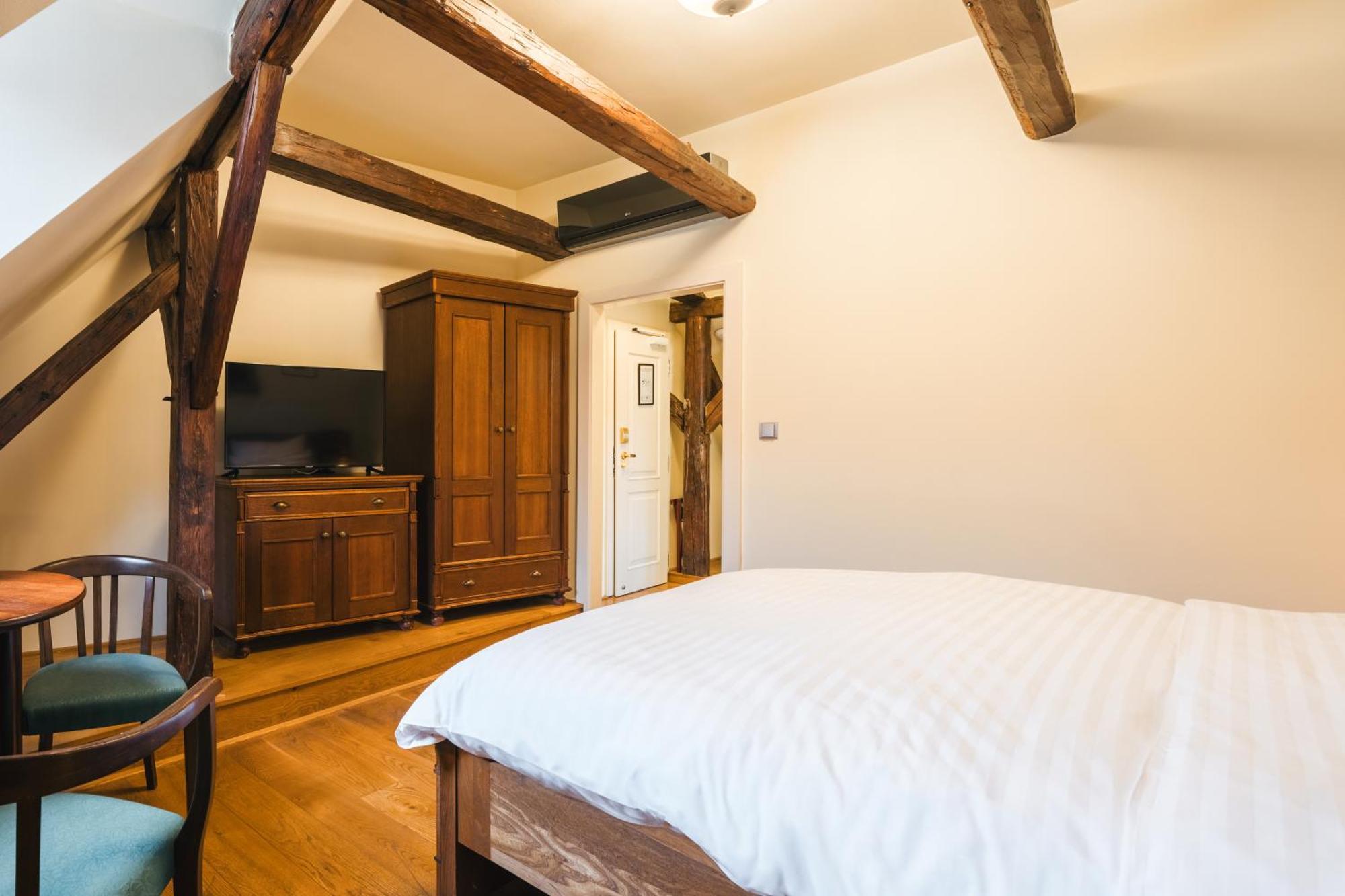 Hotel Latran Cesky Krumlov Luaran gambar