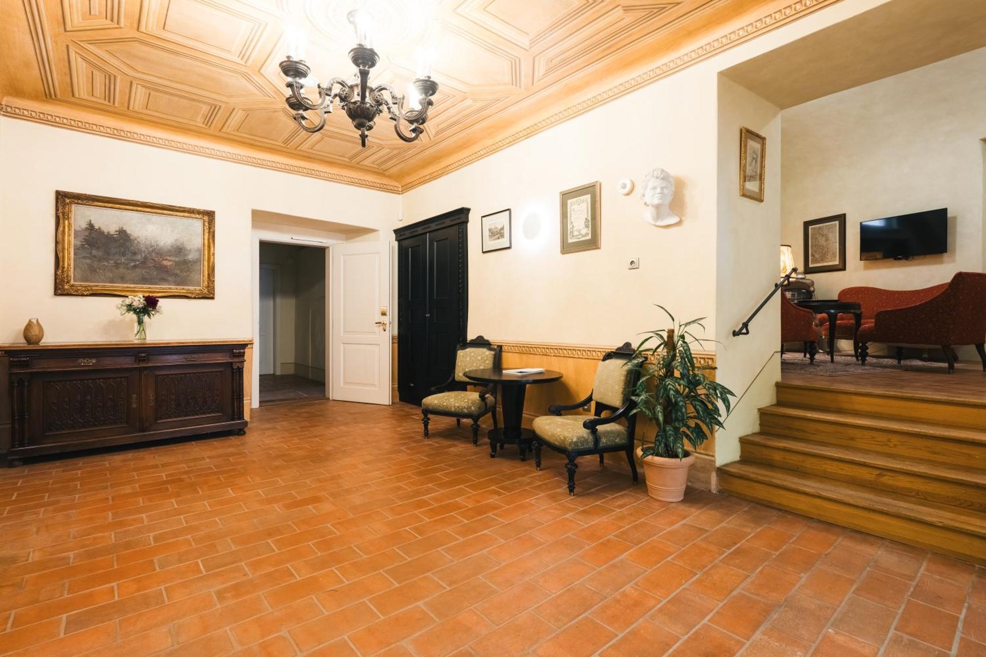 Hotel Latran Cesky Krumlov Luaran gambar